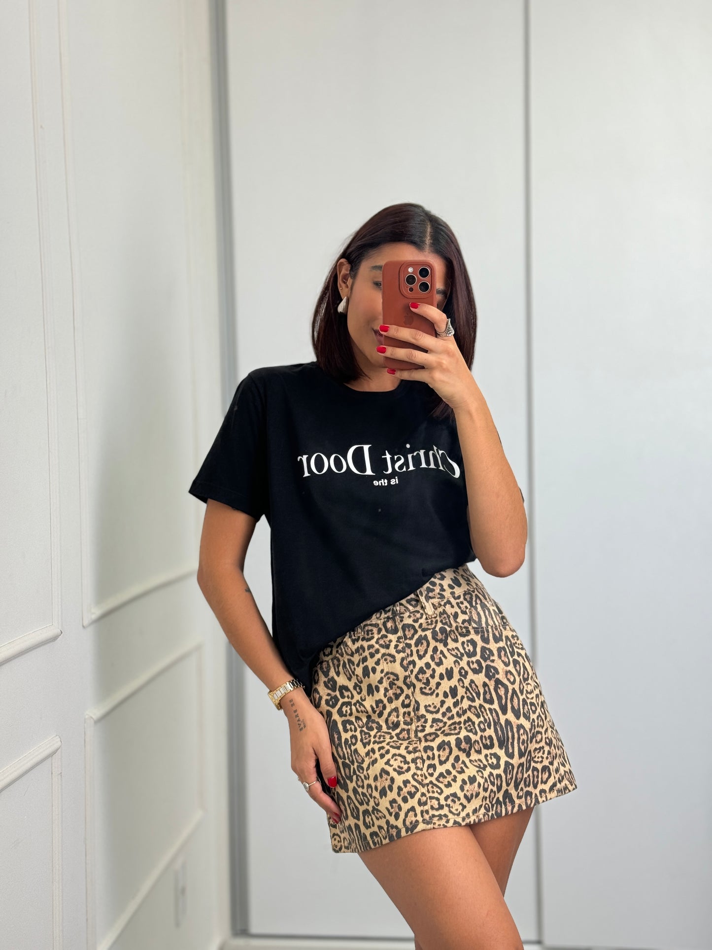 T-shirt Feminina 100% Algodão Christ Door Preta
