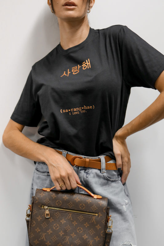 T-shirt 100% Algodão Estampa Te Amo Mandarim Foil Preto