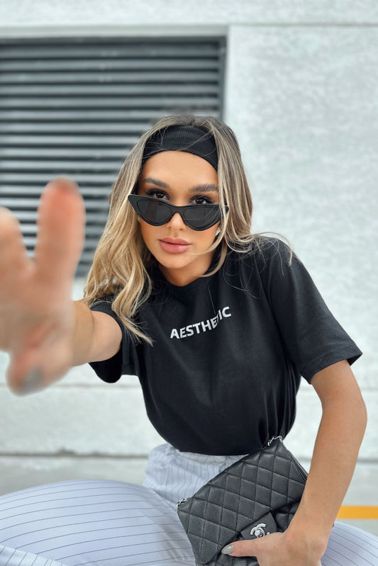 T-shirt Feminina 100% Algodão Aesthetic Preto