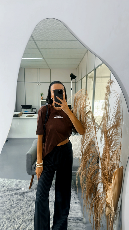 T-shirt Feminina 100% Algodão Infinitas Possibilidades Marrom